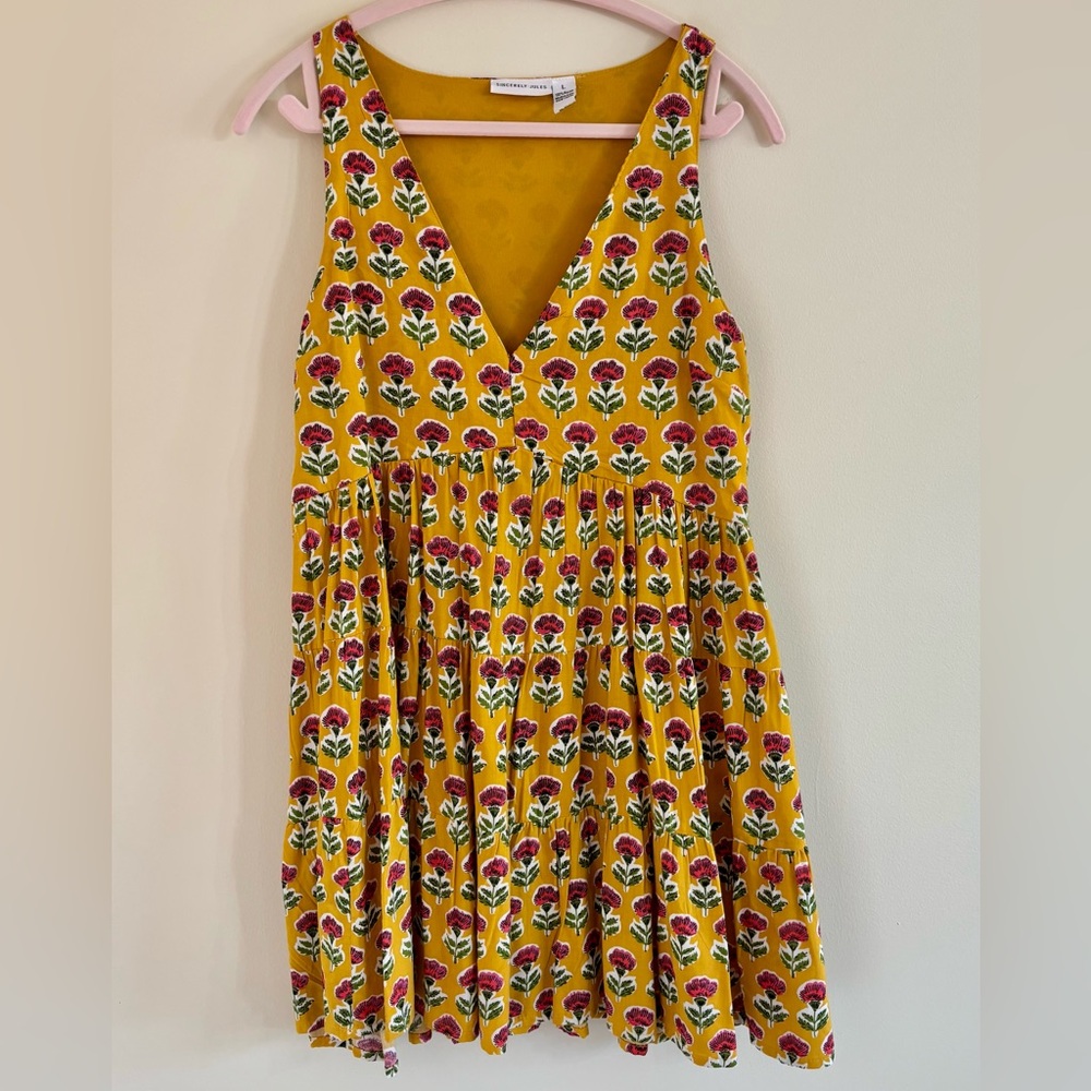 Sincerely Jules Floral Sleeveless Tiered Mini Dress in Mustard Yellow Size L